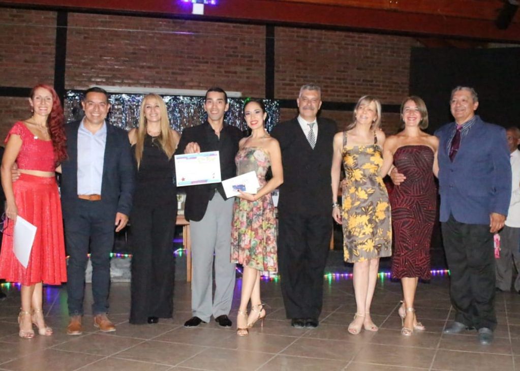 Horacio Herrera de Arroyito y Sabrina Ramos de Buenos Aires Primer Puesto Tango Profesionales