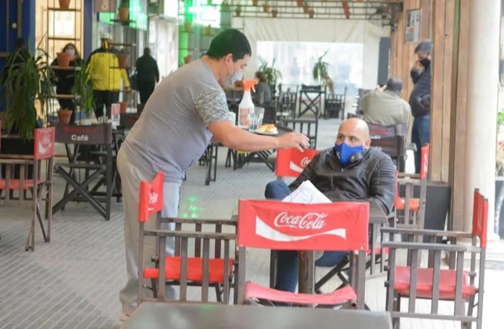 Reapertura de los bares y restaurantes en Santiago del Estero. (Fotos: El Liberal).