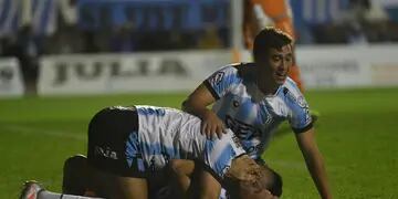 Lo que viene para Racing: evitar el desempate por el segundo descenso.