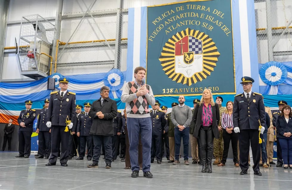 Acto por el 138º aniversario de la Policía de Tierra del Fuego