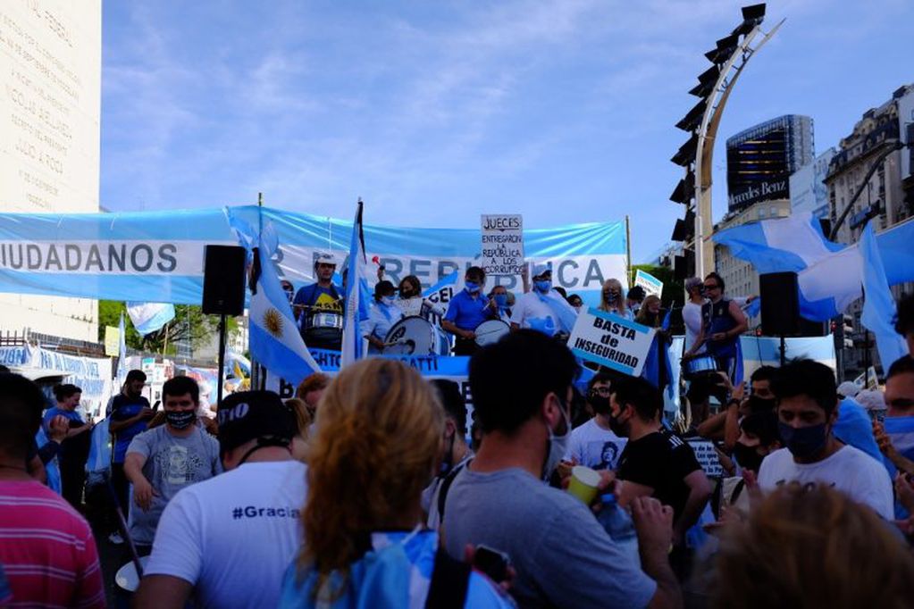 Un nuevo banderazo en contra del Gobierno (Foto: Clarín)