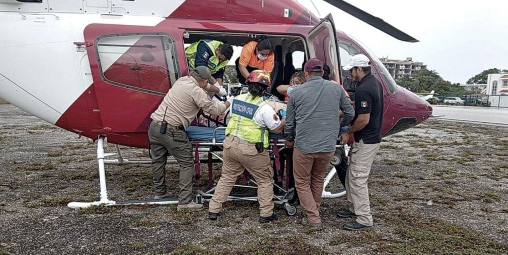 Otros dos ciudadanos argentinos, que estaban en la camioneta accidentada, fueron hospitalizados. Foto: El Litoral
