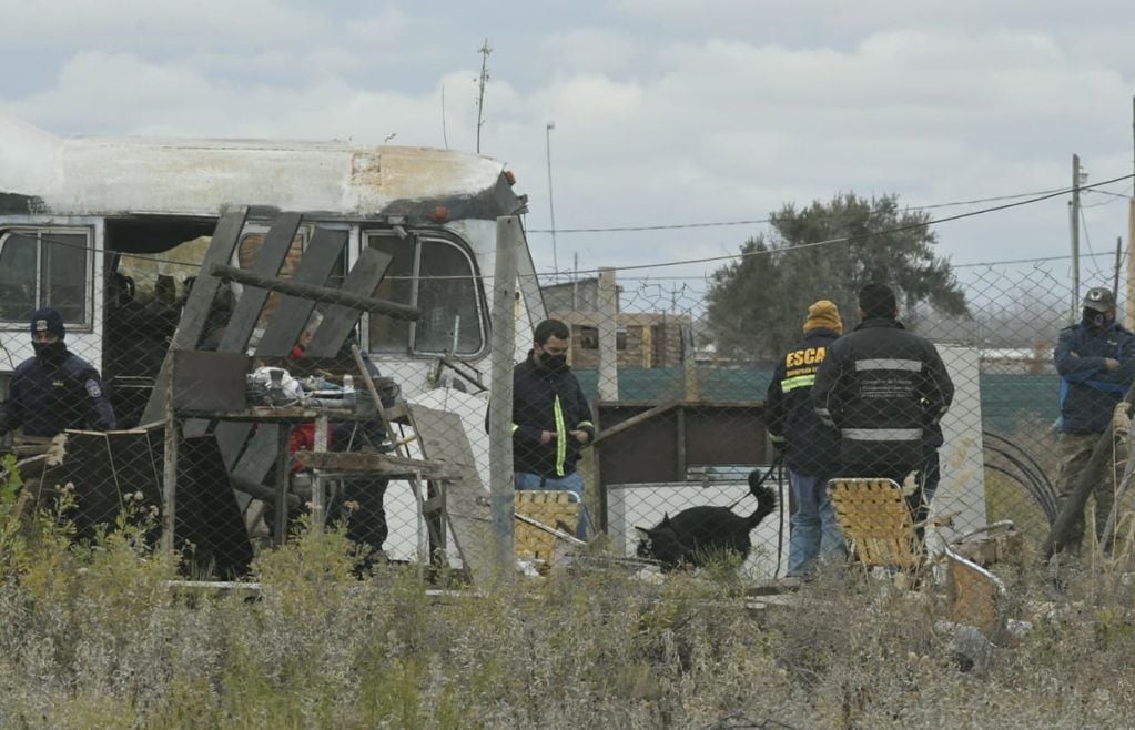 Sigue la búsqueda de Kevin y Franco Álvarez, ahora en La Primavera. Orlando Pelichotti / Los Andes.