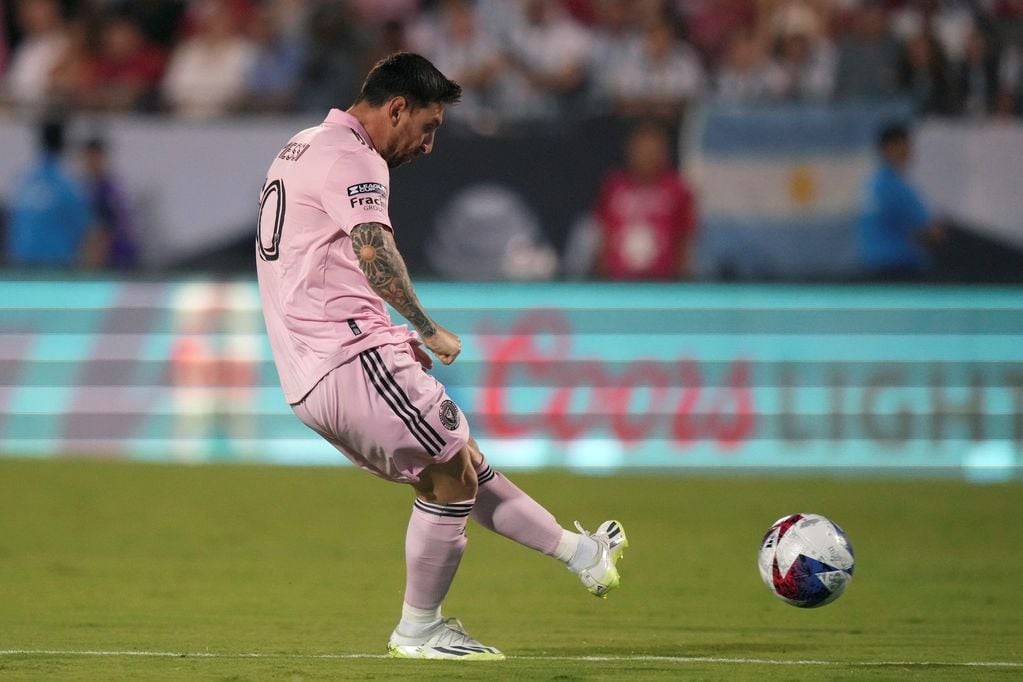 Lionel Messi protagonizó un gol para Inter Miami sobre FC Dallas que fue comparado con uno de un Real Madrid-Barcelona. (AP)