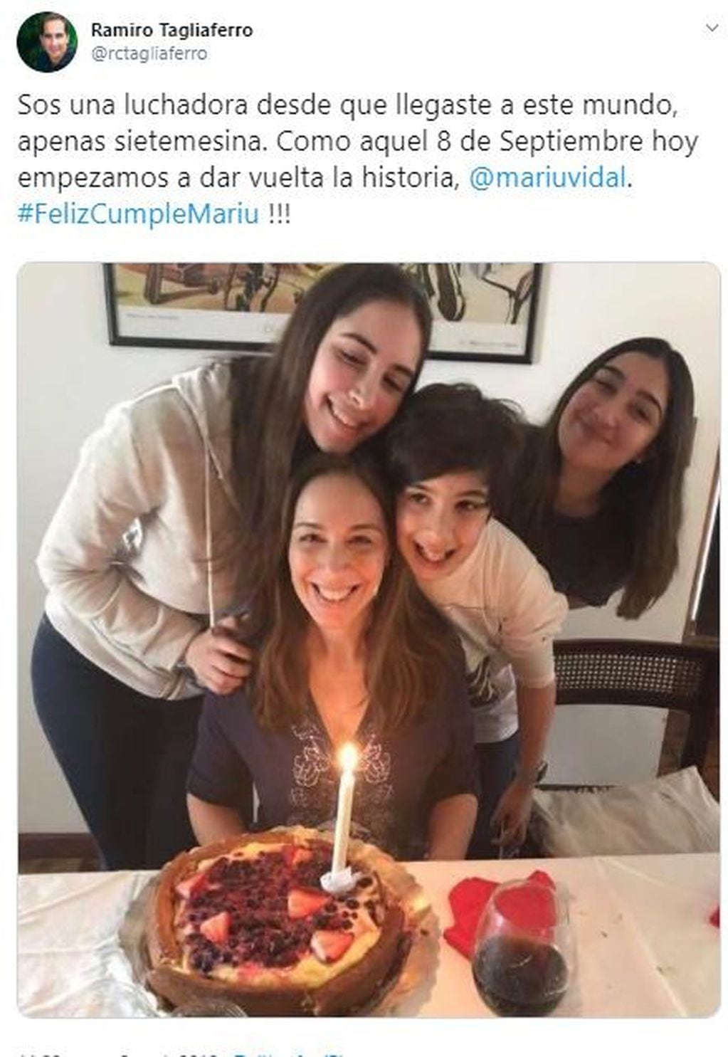 (Foto:Twitter) Saludos de cumpleaños a Vidal