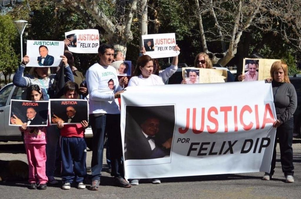 Familiares y amigos de Felix Dip marcharon nuevamente para pedir justicia . Foto: Marianela Sánchez