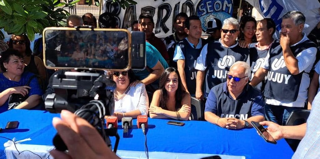 La dirigencia de los sindicatos estatales de Jujuy anunció en conferencia de prensa que se declaró el estado de alerta y movilización.