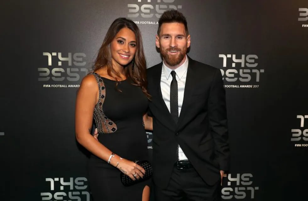 Leo Messi y Antonella Roccuzzo. (Foto: Adam Davy/PA Wire/dpa)