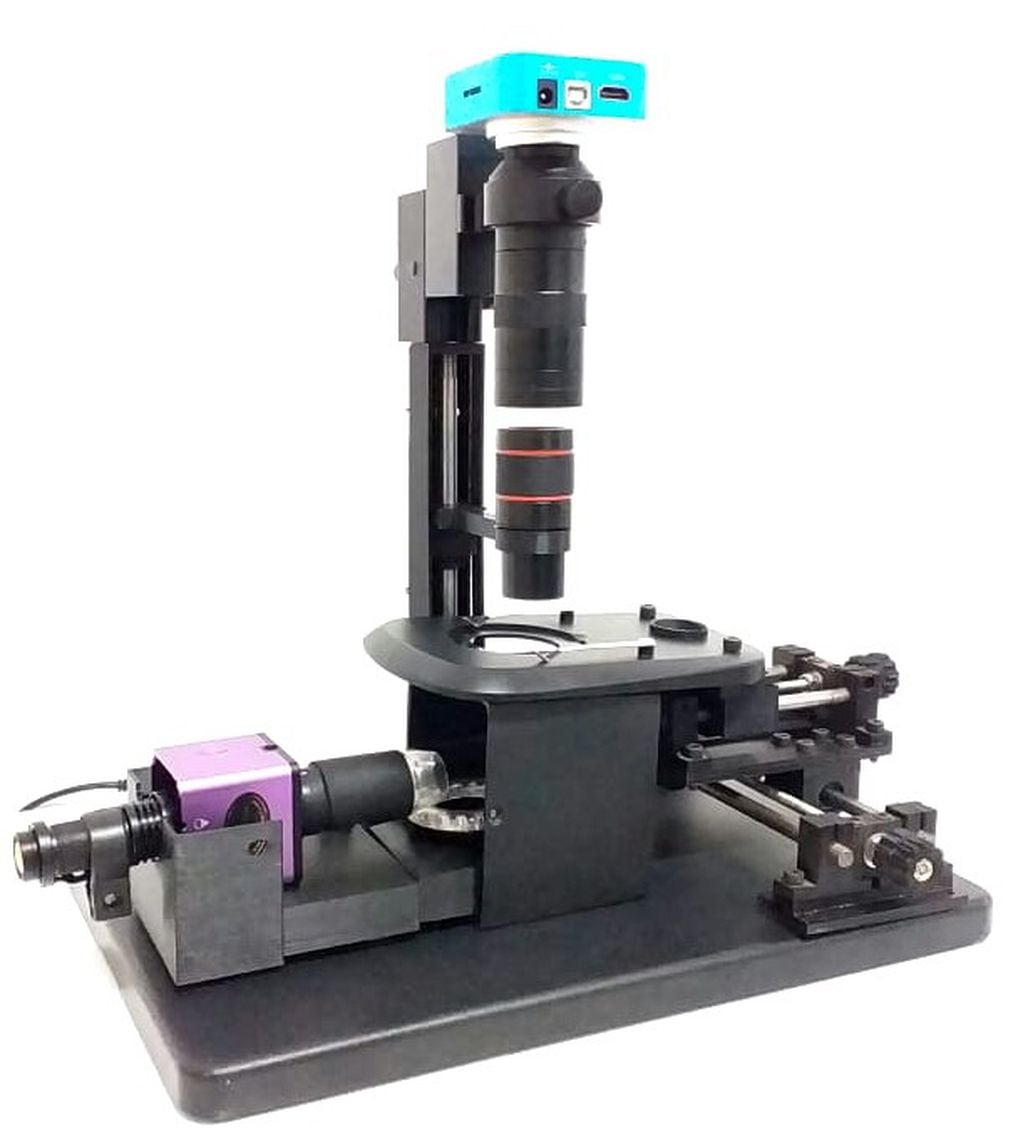Microscopio digital desarrollado por Alfredo Ragone y Julio Cesar Mace