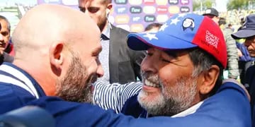 Sebastián Méndez y Diego Maradona. (Foto: TyC Sports)