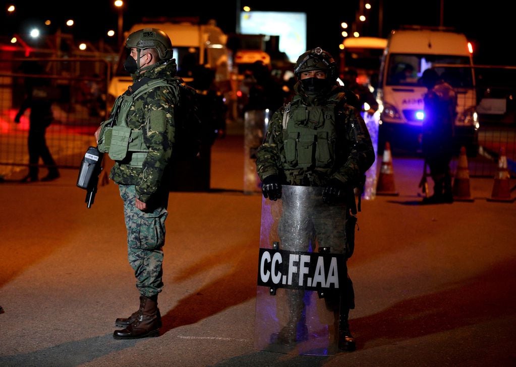 Al menos 18 muertos y cerca de 50 heridos por motines en dos cárceles de Ecuador