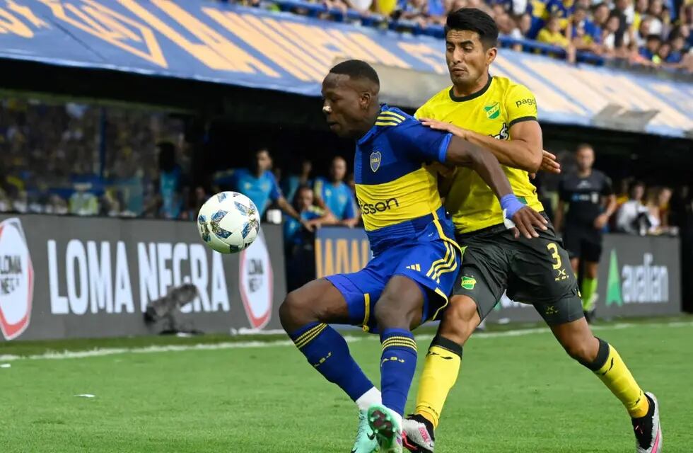 Boca enfrenta a Defensa y Justicia por la cuarta fecha de la Copa de la Liga Profesional. (Fotobaires)
