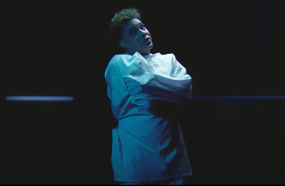 Jean Carlos, en el video de su tema "Loco".