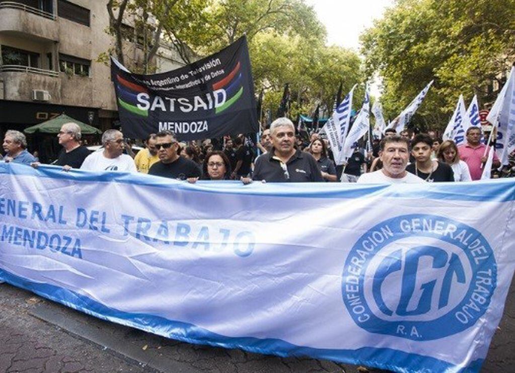 La Confederación General del Trabajo (CGT) seccional Mendoza festejó el llamado a un paro general para el 25 de junio.