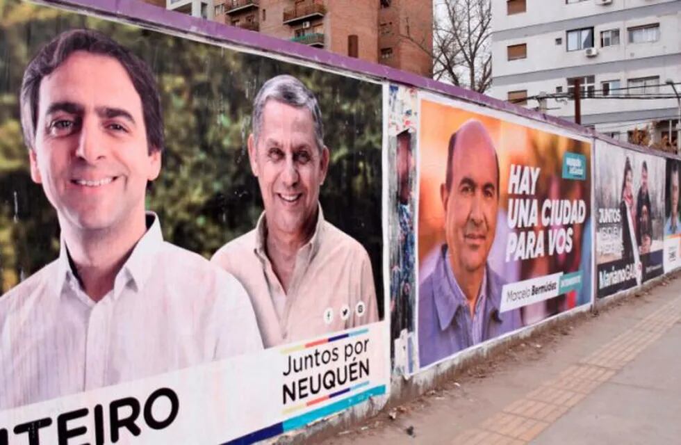 Los partidos políticos de Neuquén tienen 30 días para retirar toda la cartelera política.