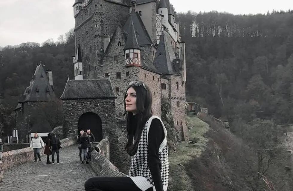 Juana Sosa muestra su vida en Europa desde su cuenta de Tik Tok. 
Foto es un castillo de Alemania.