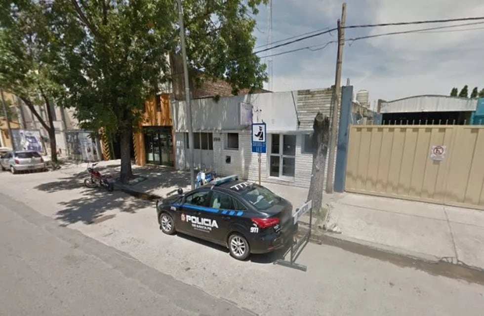 El acusado fue trasladado a la Comisaría 21° este lunes. (Google Street View)