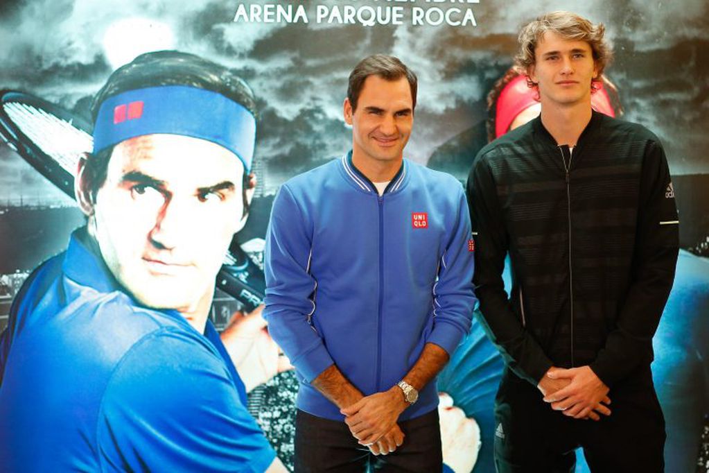 Roger Federer y Alexander Zverev. (EFE)