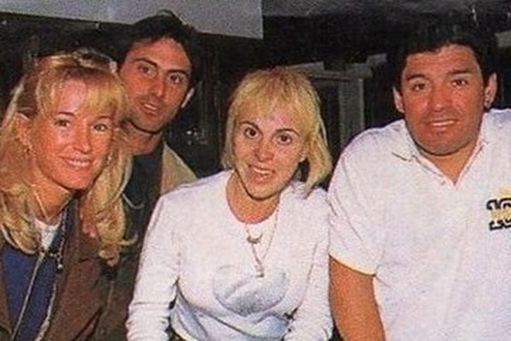 Yanina Latorre, Diego Latorre, Claudia Villafañe y Diego Maradona