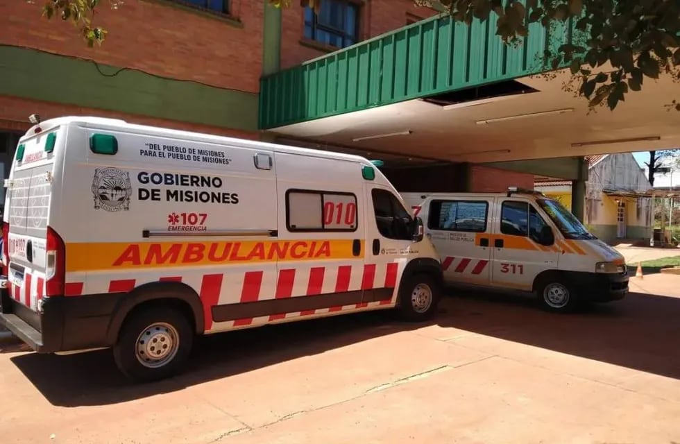 Bomberos Voluntarios de Puerto Iguazú rescataron a un hombre electrocutado.
