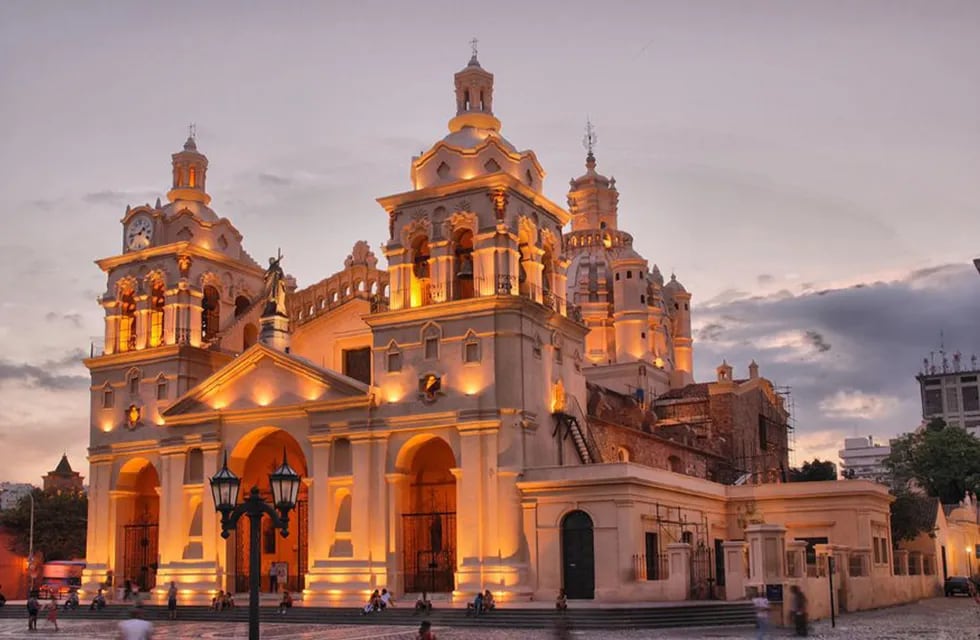 La Catedral de Córdoba es considerada uno de los máximos exponentes del arte barroco americano. Foto: Turismo Religioso / Grupo Edisur.