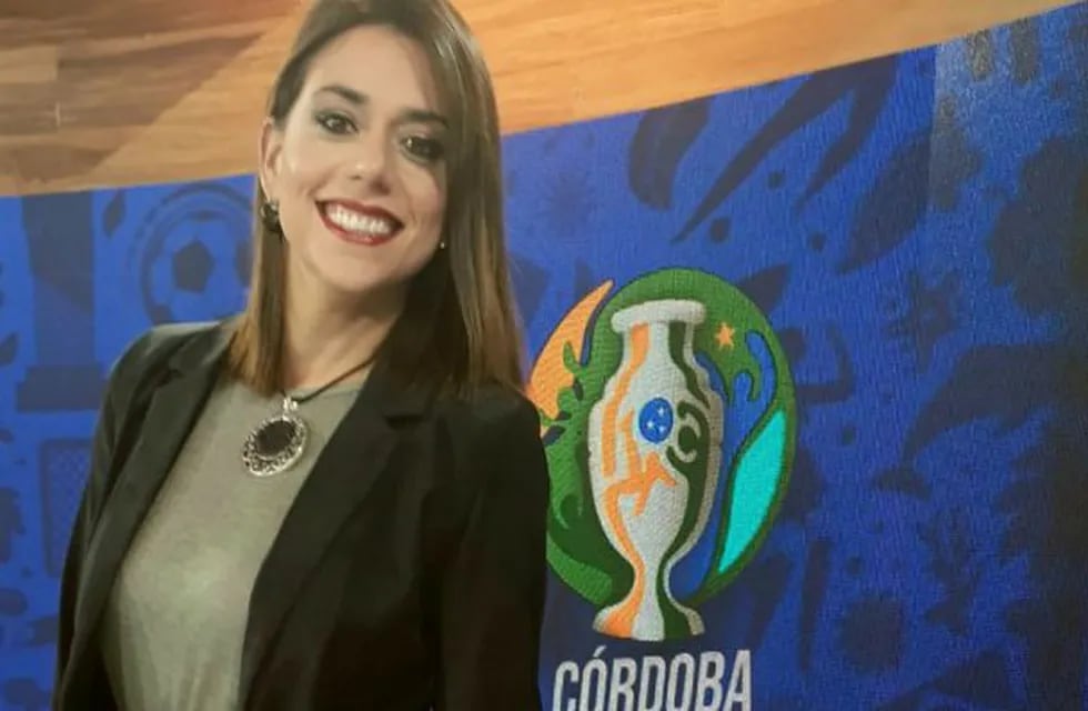 La periodista Ximena Salkind repasa todas las noches en Canal 10 lo que se vive en la Copa.