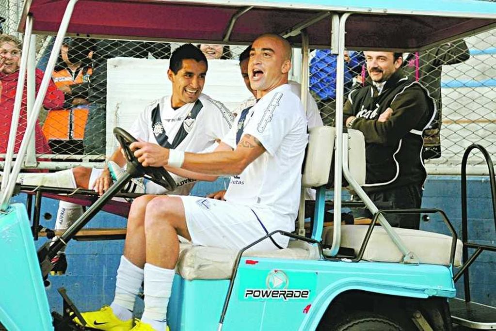 Festejo de gol de Silva en Vélez