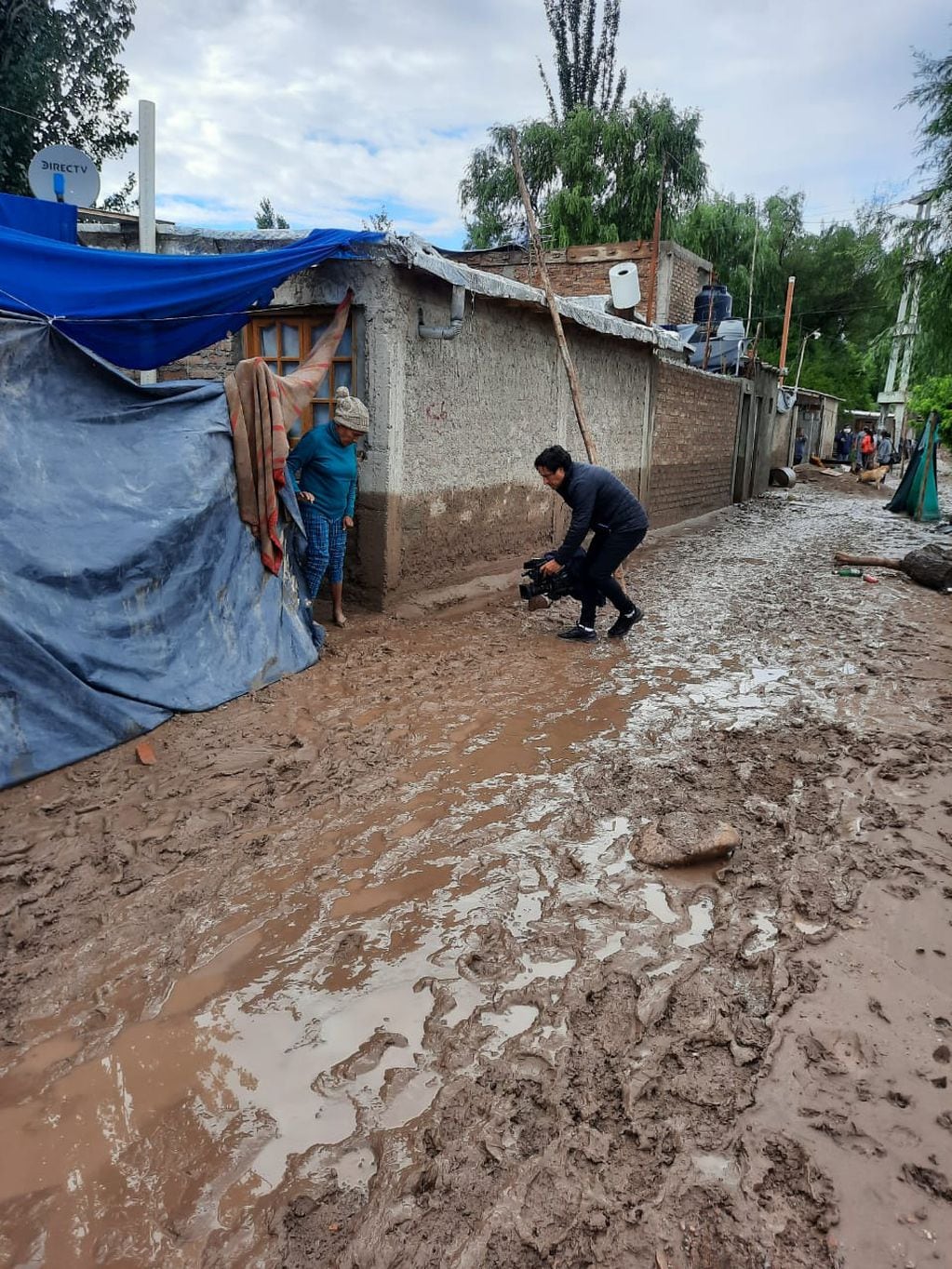 Familias evacuadas en Luján de Cuyo por las intensas tormentas.