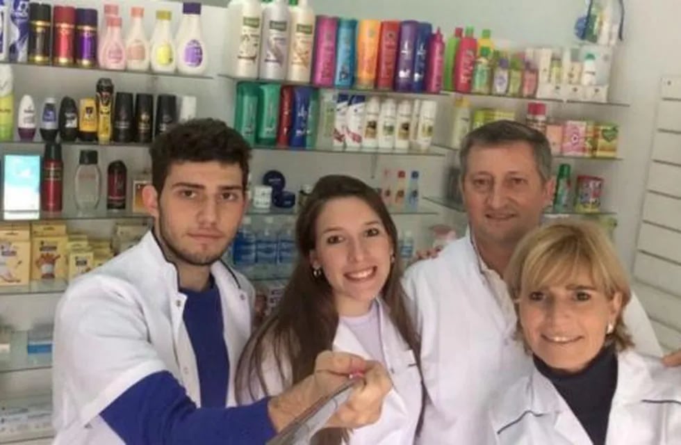 La municipalidad de Córdoba clausuró la farmacia del ex intendente Giacomino.