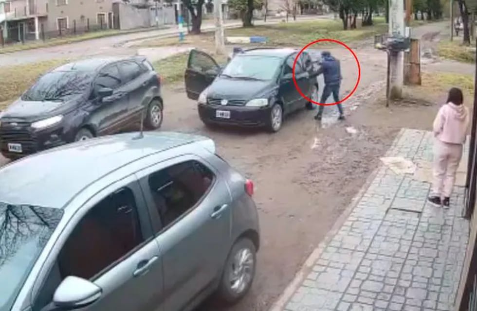 Fueron a comprar el pan y les robaron el auto, en otro hecho de inseguridad impune en Córdoba.