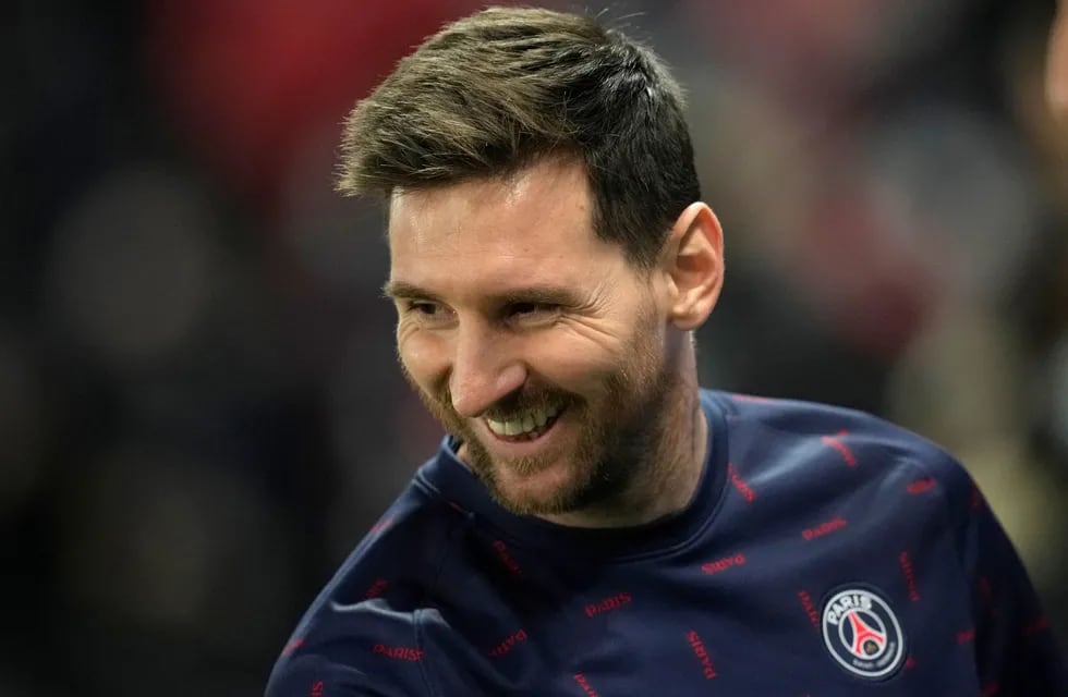 Lionel Messi podría no jugar la próxima doble fecha de eliminatorias y el PSG quiere retenerlo para que se ponga a punto físico.  (AP)
