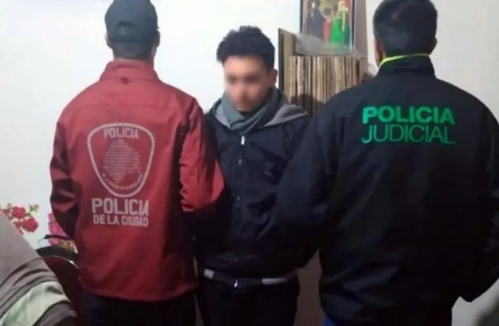 Un joven de 23 años fue detenido en el barrio porteño de Villa Urquiza por presunto acoso a una menor.