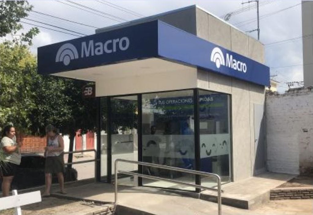 Los equipos técnicos  de Banco Macro generaron y adecuaron espacios para instalar nuevos cajeros automáticos en las localidades El Fuerte, El Piquete y Tumbaya, y próximamente en Rodeito, Yavi, La Intermedia, Uquia, Huacalera y Paso de Jama.