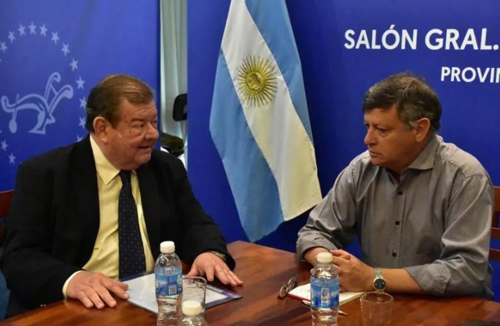 El gobernador, Domingo Peppo junto al presidente del Superior Tribunal de Justicia del Chaco, Rolando Toledo.