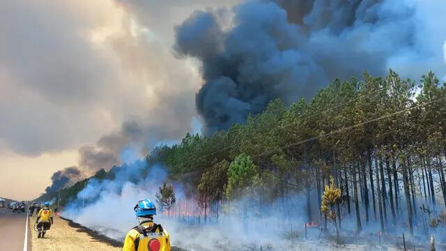 Bomberos de Córdoba en Corrientes.