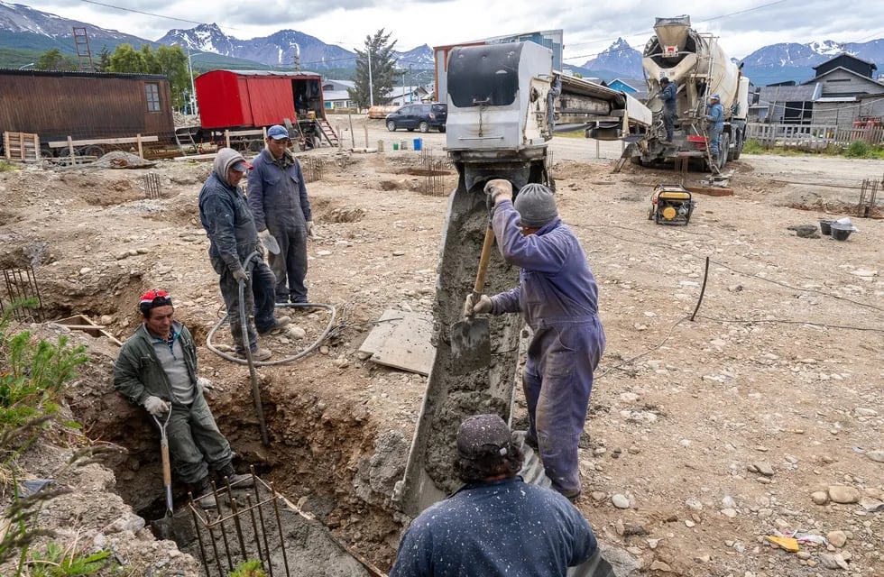 Ushuaia: avanzan las obras de gas y equipamiento en el barrio Colombo