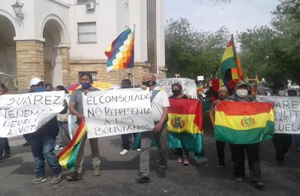 Manifestación de la colectividad boliviana en mendoza.