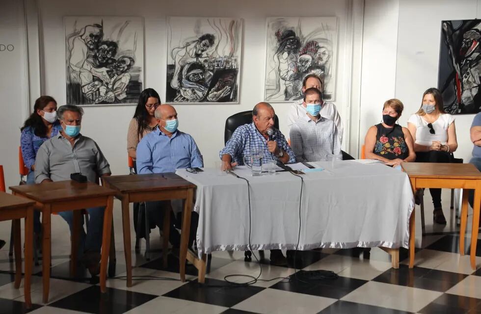Primera reunión de gabinete ampliado encabezado por el Intendente Carlos Sánchez