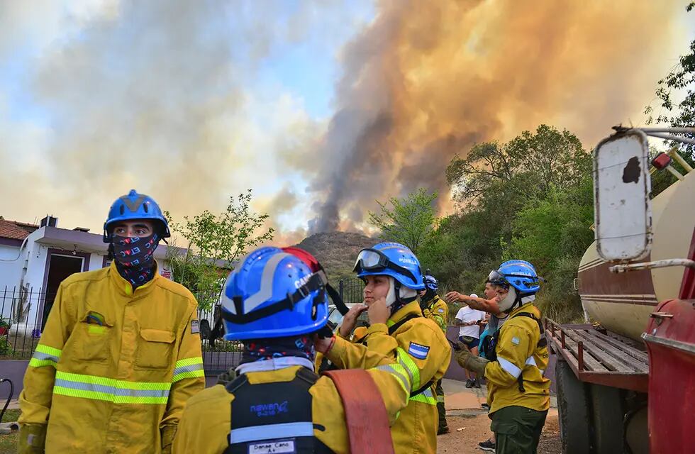 Bomberos contuvieron el incendios al norte de la provincia de Córdoba. (Imagen Ilustrativa)