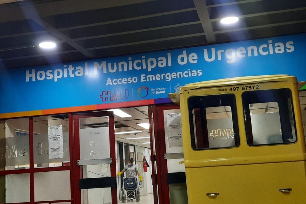 La mujer fue trasladada al Cardiológico y luego derivada al Hospital de Urgencias de Córdoba. (CUP)
