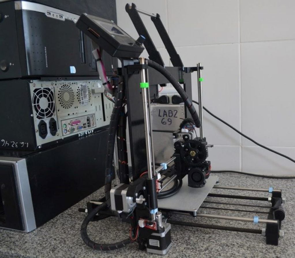 Las Escuelas de la modalidad Técnico Profesional de la provincia recibirán impresoras 3D provistas por el Instituto Nacional de Educación Tecnológica (INET).