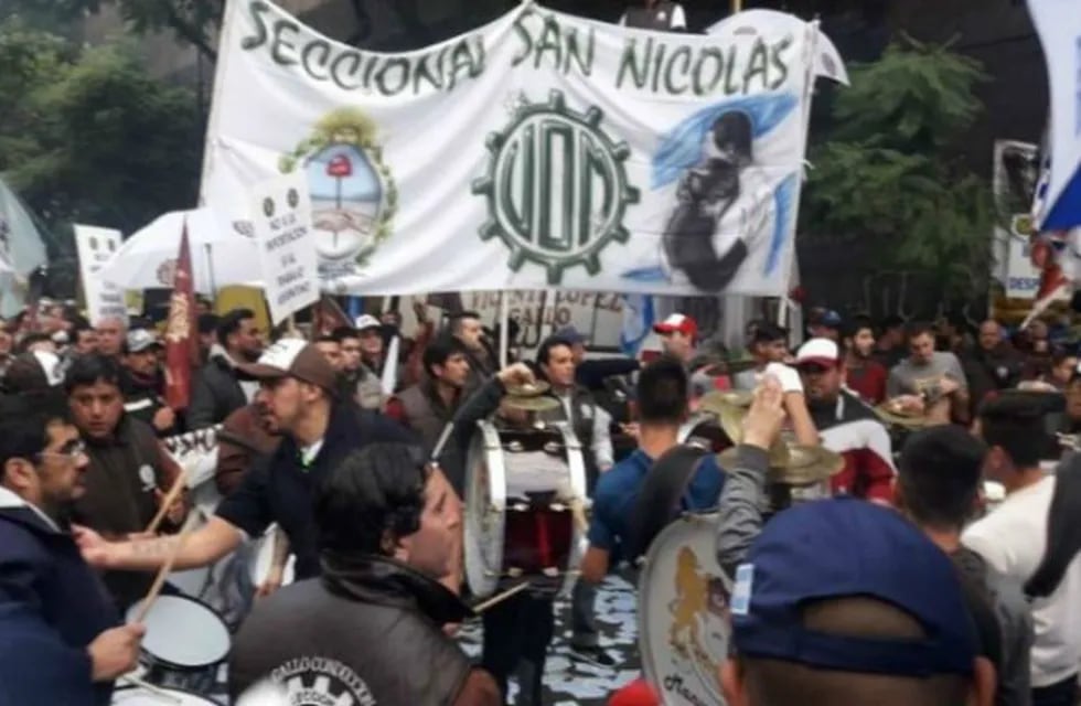 Mecánicos marcharán a San Nicolás en pedido de trabajo