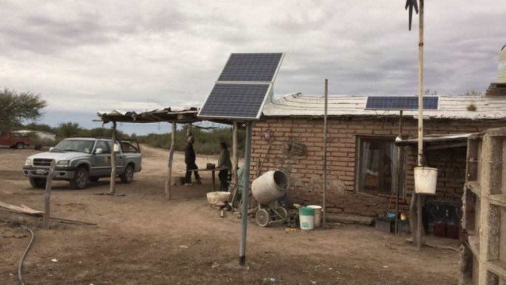 La iniciativa está destinada a dotar de servicio eléctrico a la población rural (Gobierno de La Pampa)