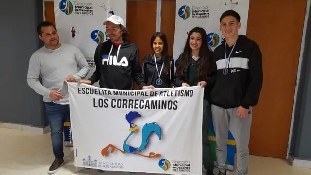 El Director de Deportes de Tres Arroyos recibió a integrantes de la escuela municipal de atletismo