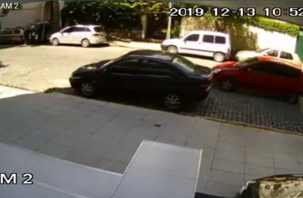 Auto rojo (captura video).