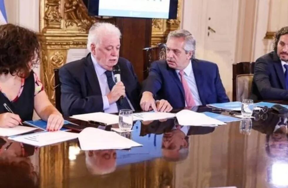Alberto Fernández y Ginés González García durante una reunión (Foto: Clarín)