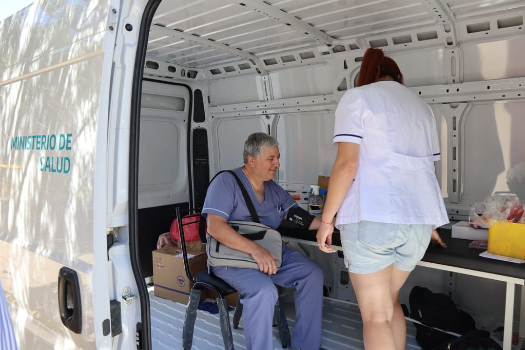 Funcionarios provinciales visitaron Claromecó y recorrieron el Centro de Salud