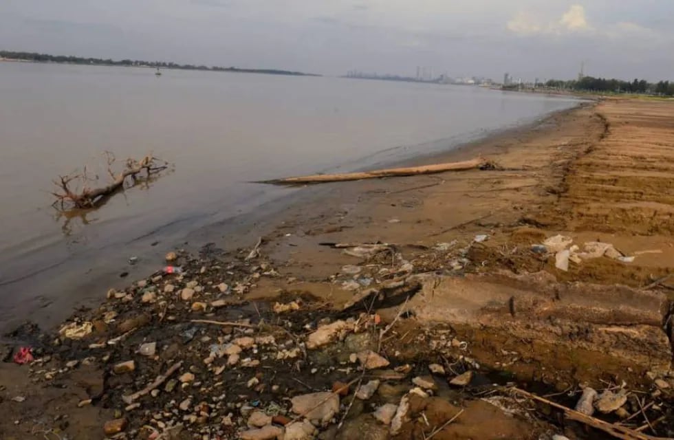 Contaminación en el río Paraná
