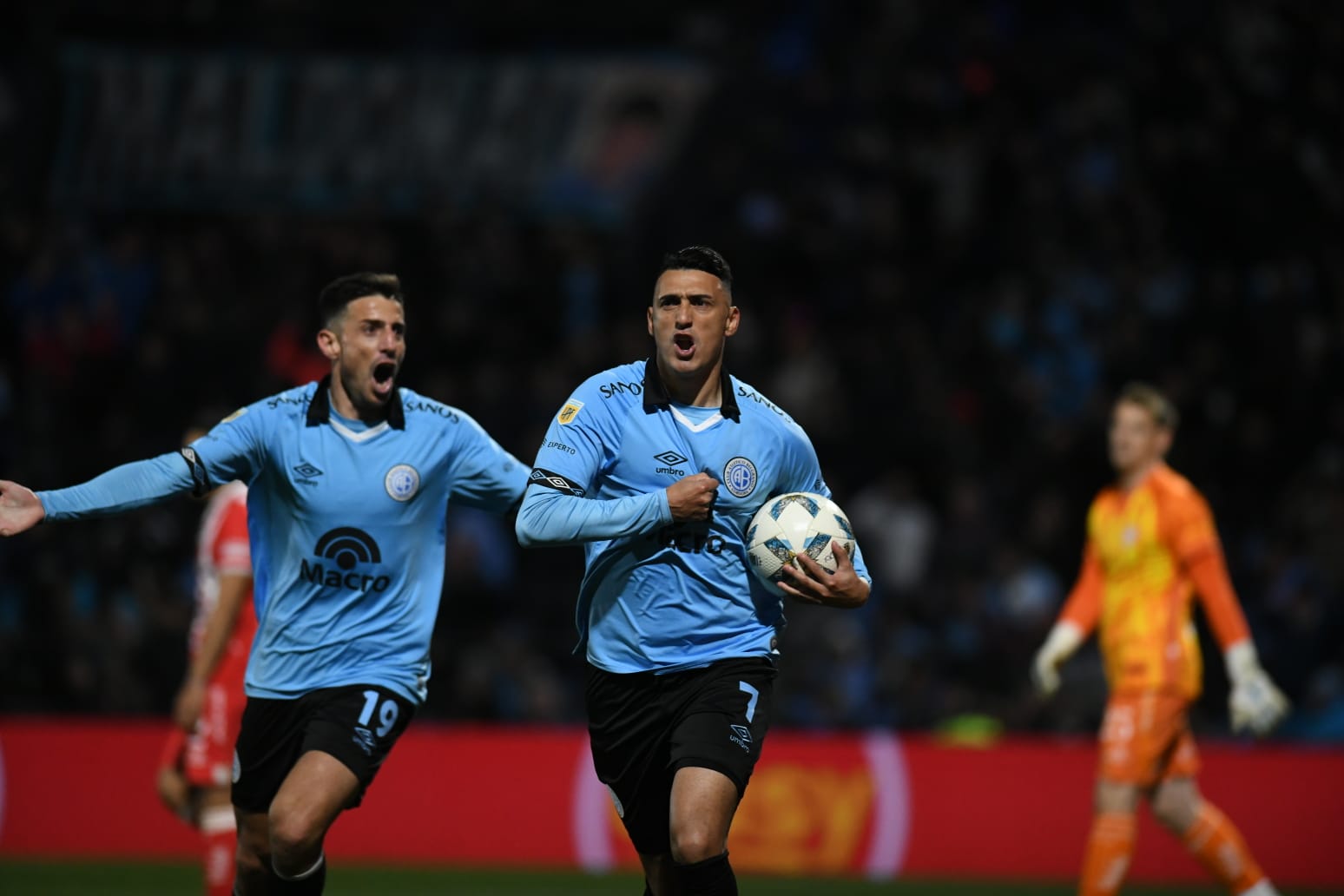 Belgrano empató 1-1 con Unión en el Gigante de Alberdi por la Liga Profesional. (Facundo Luque / La Voz)