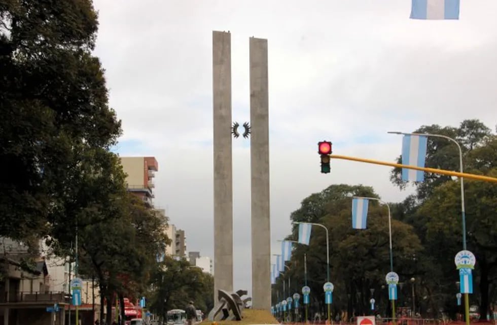 Monumento del Bicentenario, Tucumán (Web).